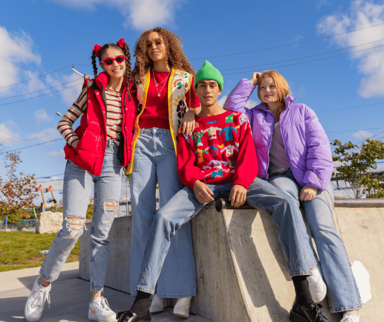 Νέοι κάνουν παρέα